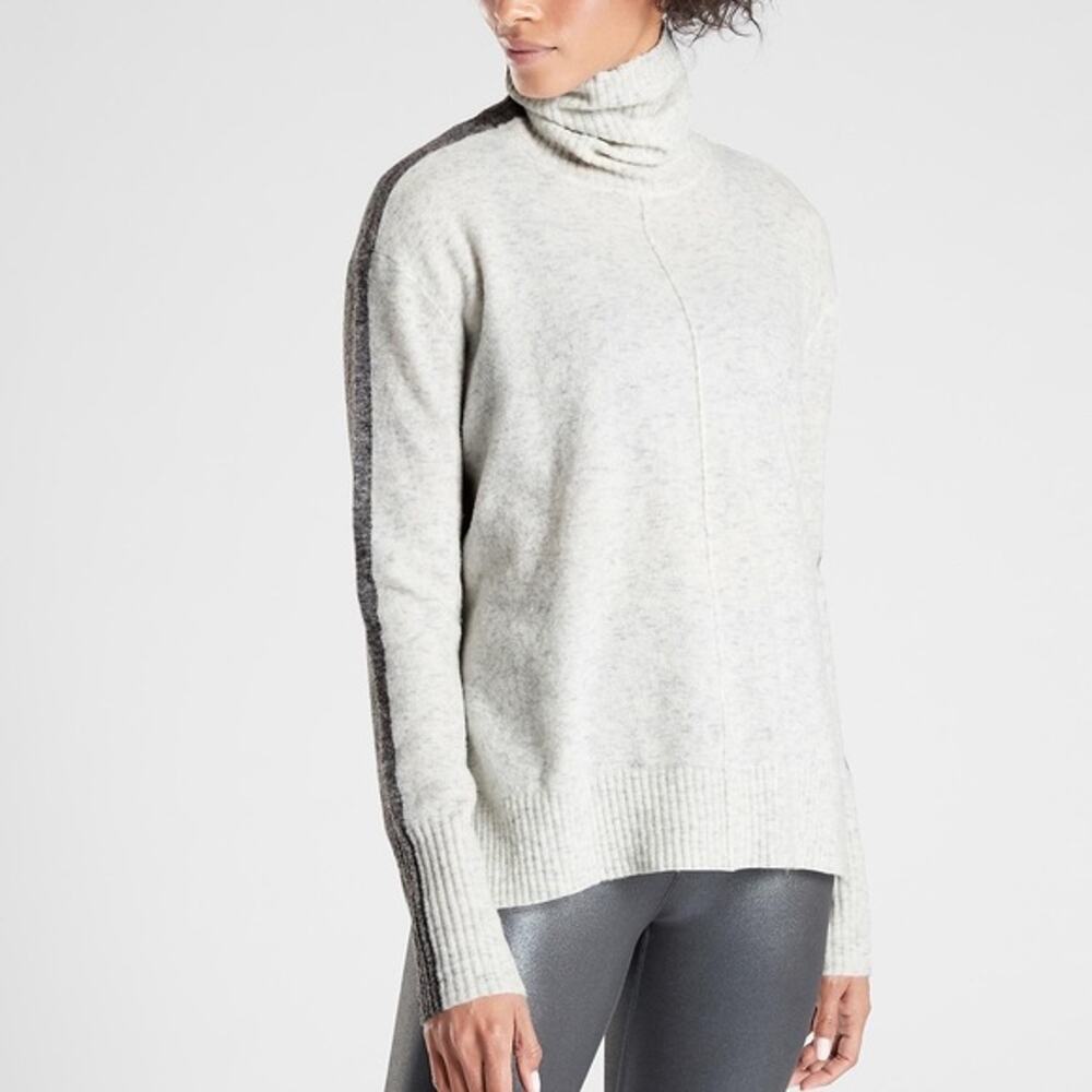 Athleta Merino Wool Transit Turtleneck Sweater Sz XXS Colorblock Boxy Side Slits